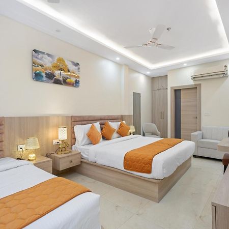 Ayodhya Hotel Sudarshan מראה חיצוני תמונה