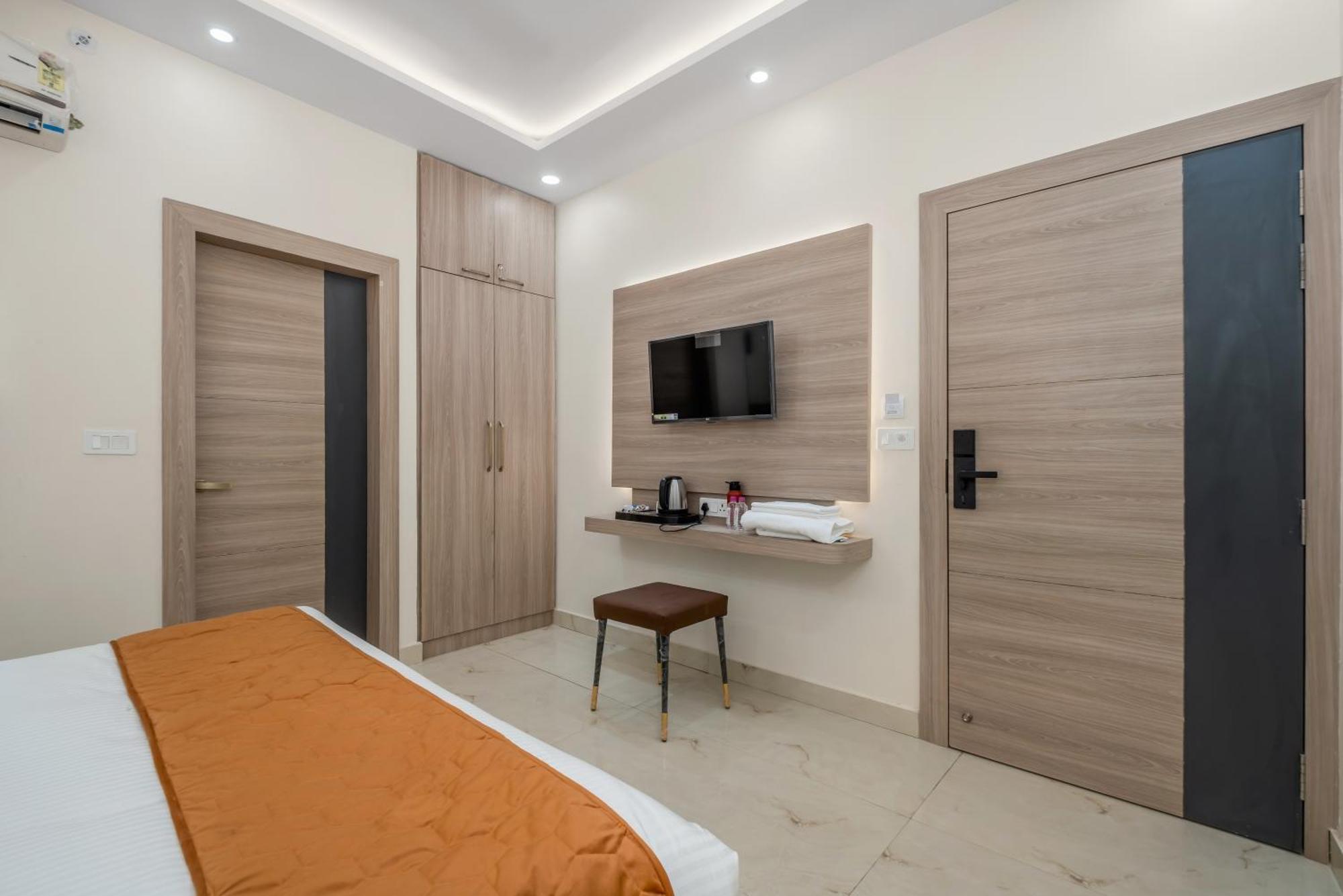 Ayodhya Hotel Sudarshan מראה חיצוני תמונה