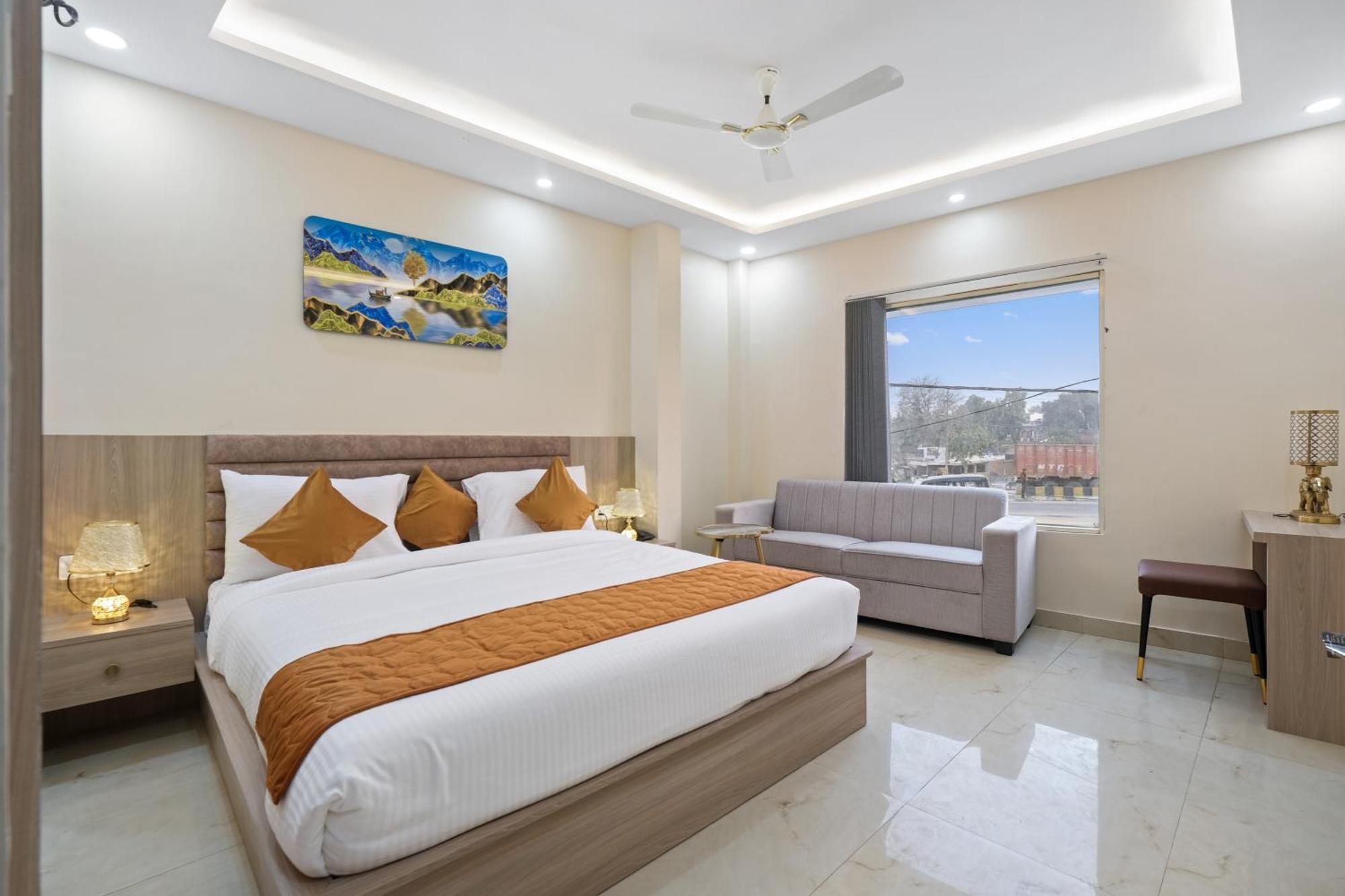 Ayodhya Hotel Sudarshan מראה חיצוני תמונה